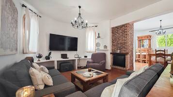 Fernseher, Stereoanlage