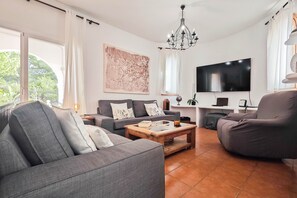 Fernseher, Stereoanlage