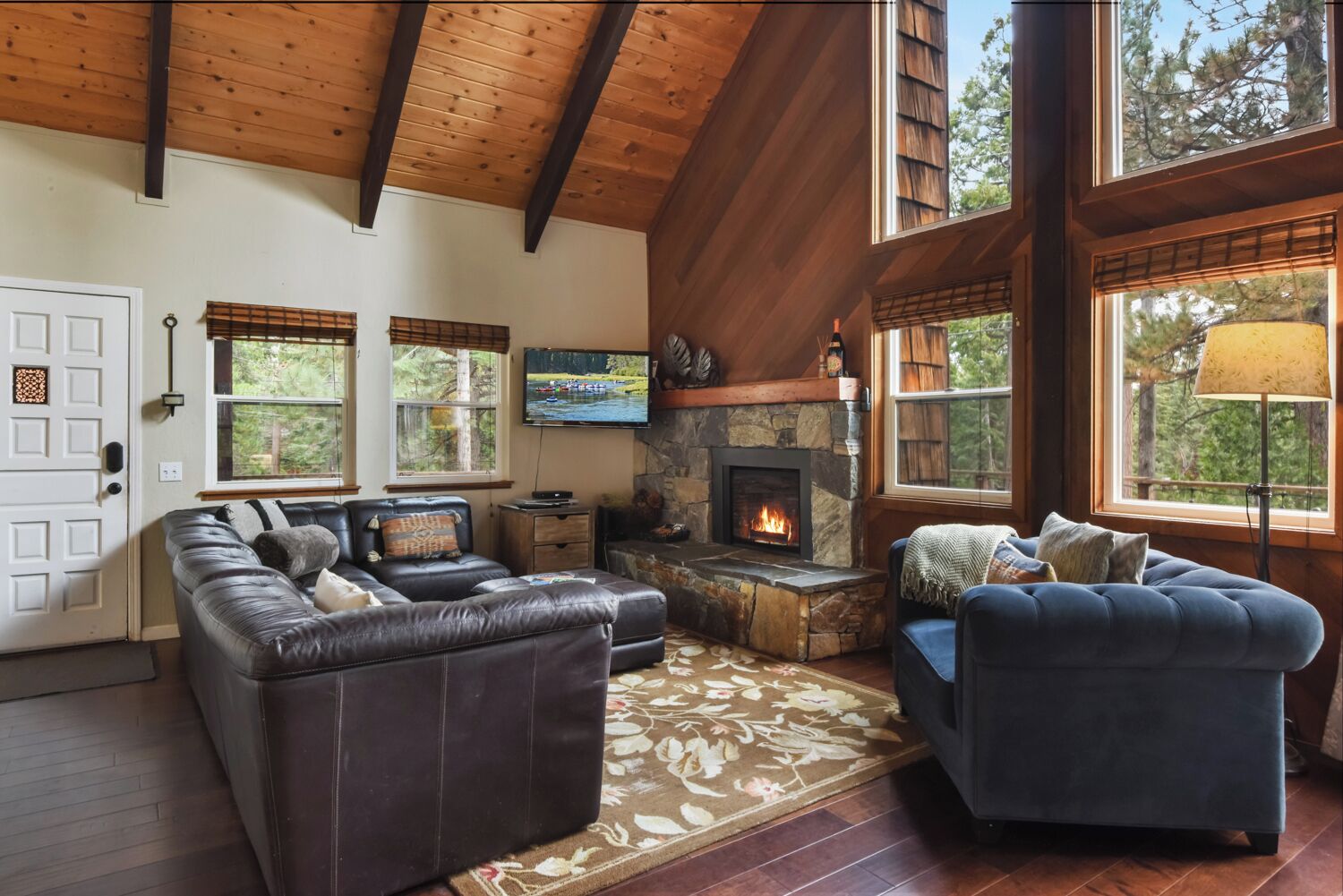 The Sunset Getaway - Hot Tub, Dog Friendly - Lake Tahoe