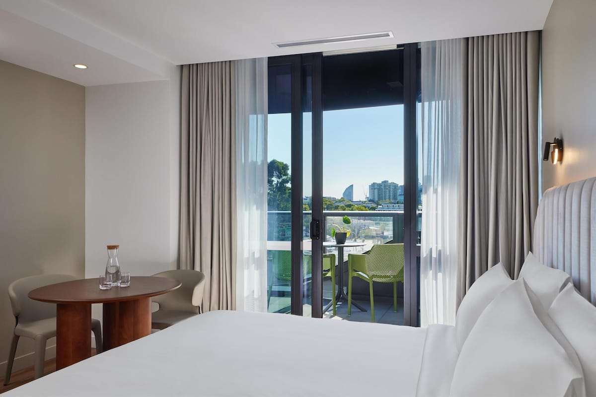 Premium bedding, in-room safe, blackout curtains, iron/ironing board