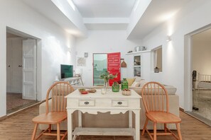 Dining - 'Casa Rural Siete Puertas' with Mountain View, Private Garden and Wi-Fi (Siete Puertas)