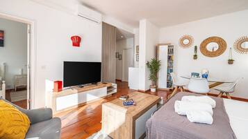 2 chambres, fer et planche à repasser, Wi-Fi gratuit, draps fournis