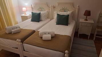 2 Schlafzimmer, Bügeleisen/Bügelbrett, kostenloses WLAN, Bettwäsche