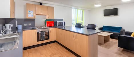 Double Room | Shared kitchen
