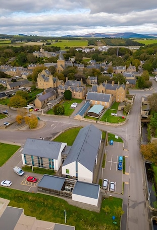 Exterior. UHI Dornoch - Campus Accommodation