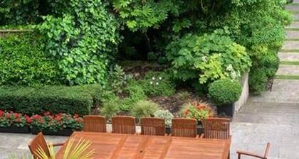 Park Village East Apartment - London
