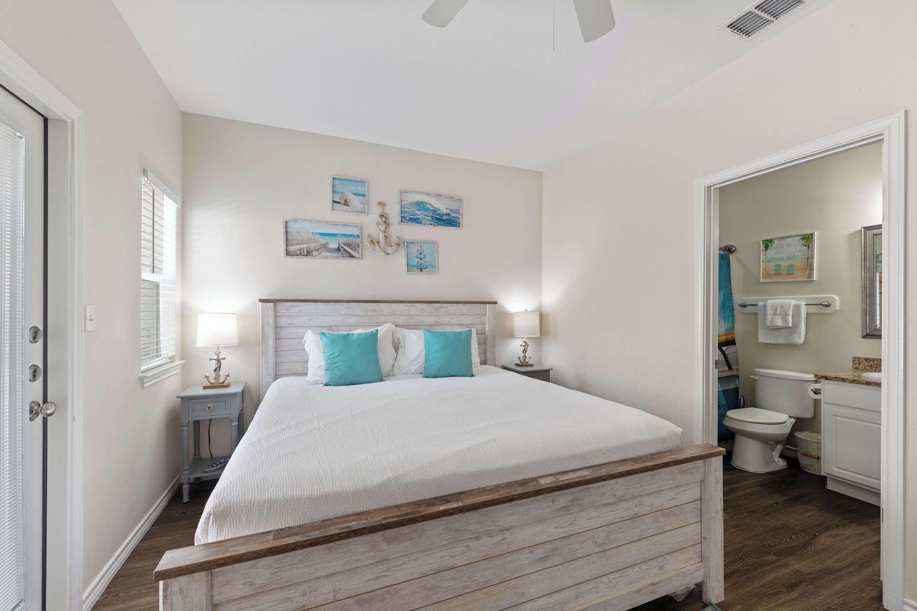 2 bedrooms, desk, iron/ironing board, free WiFi