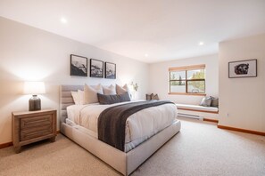 3 chambres, fer et planche à repasser, lit parapluie, Wi-Fi