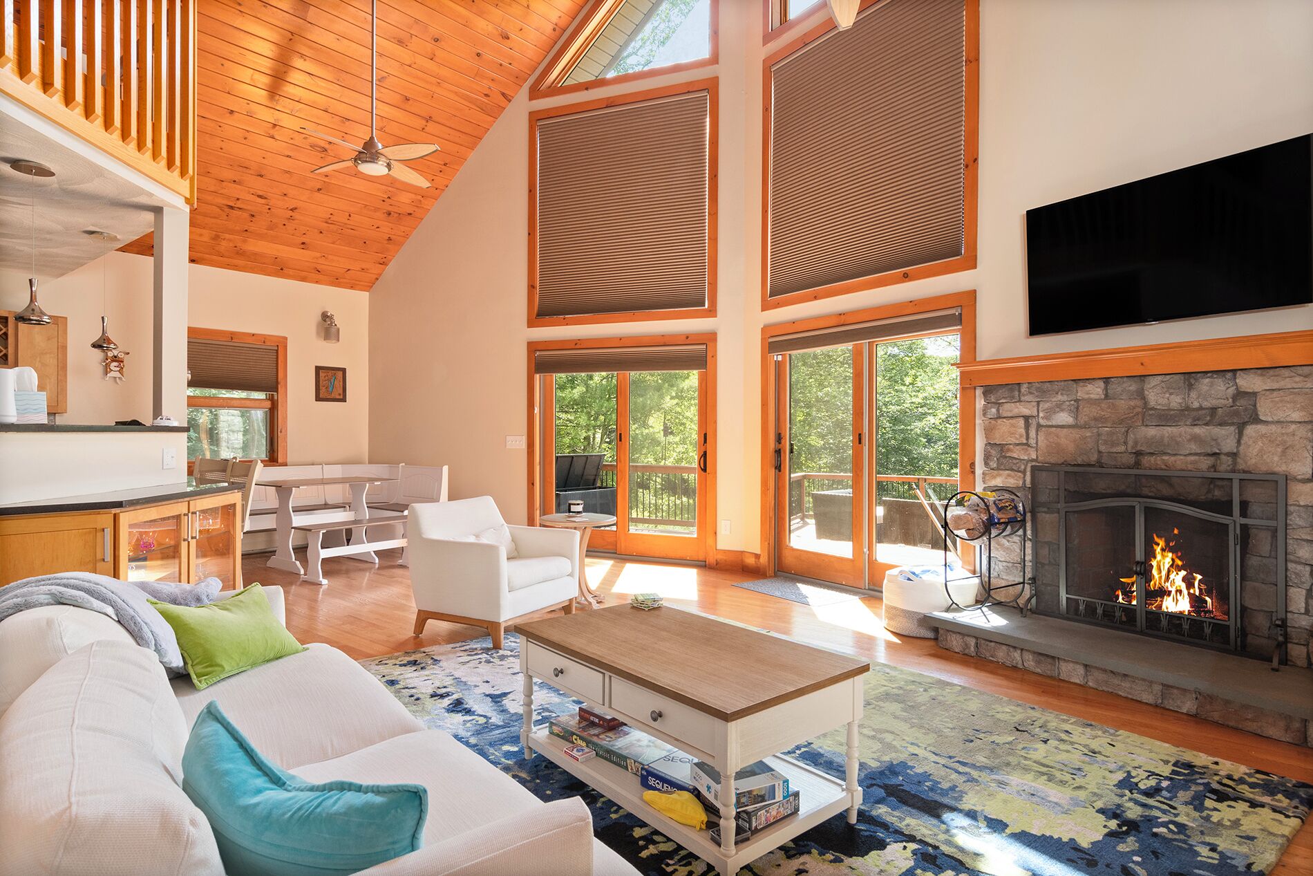 Smart TV, fireplace, offices