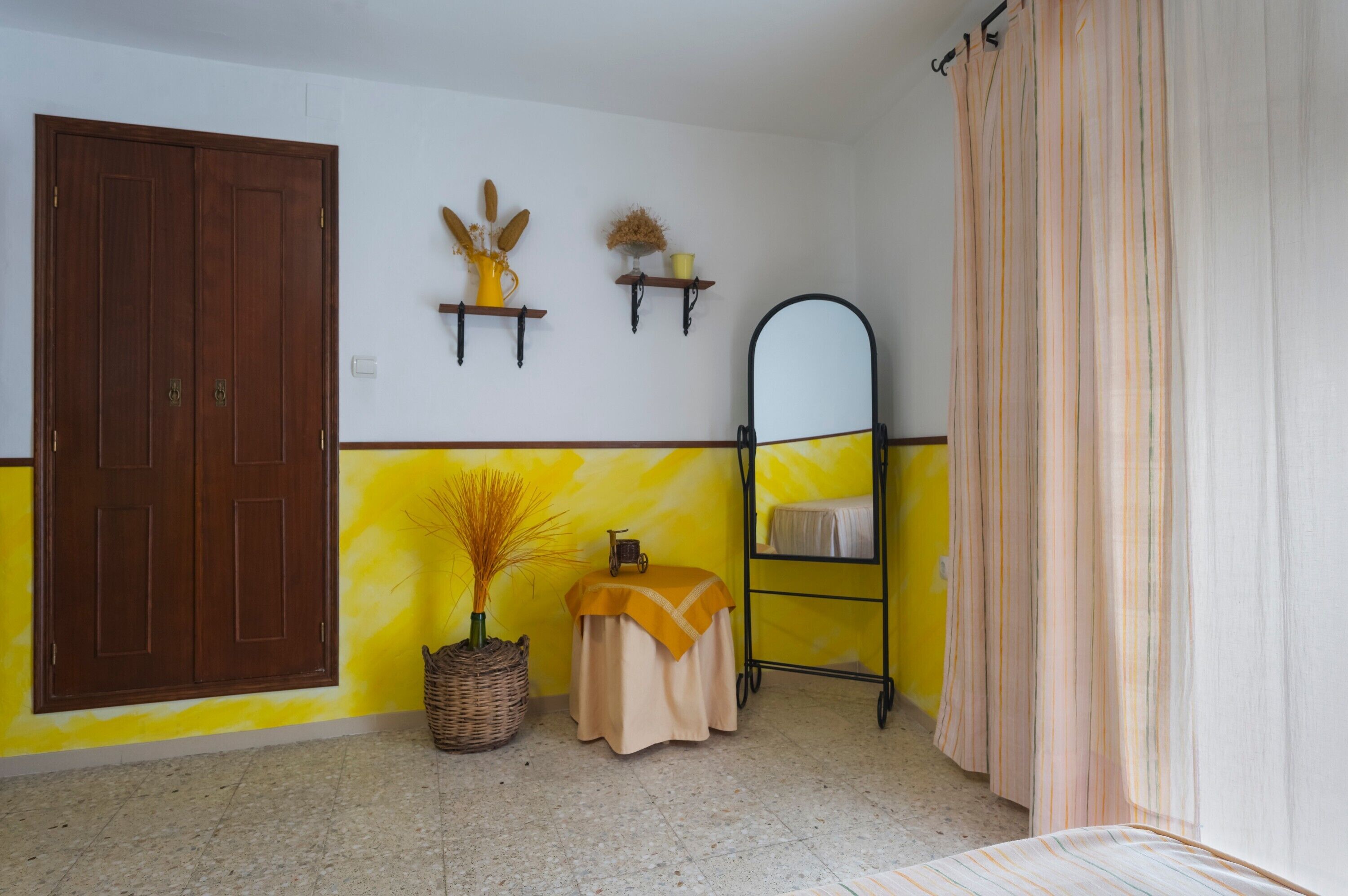 3 chambres, fer et planche à repasser, draps fournis