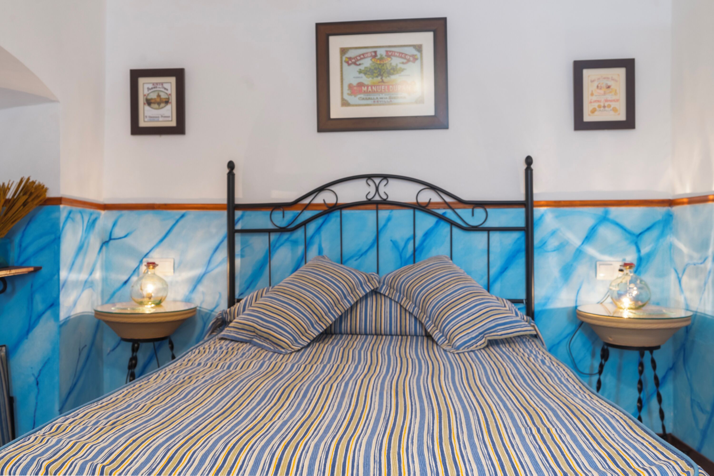 3 slaapkamers, een strijkplank/strijkijzer, beddengoed