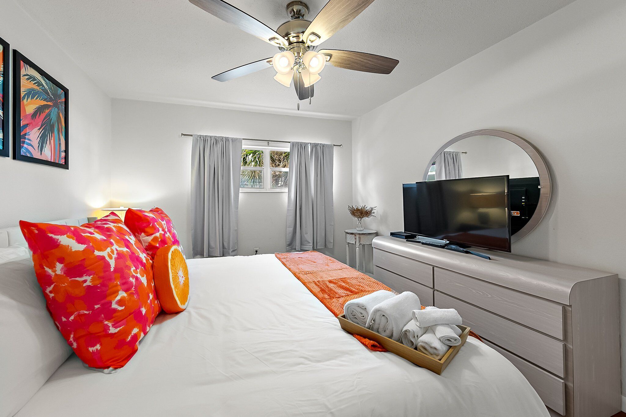 2 عدّة غرف نوم وواي فاي مجانًا وملاءات أسرّة