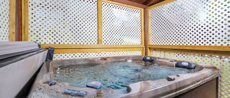 Baignoire à remous extérieure