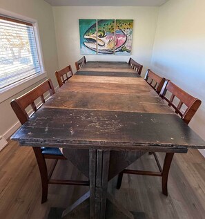Dining - Hunters/Fishers basecamp! Cozy Silver Peak Ranch cabin. 2 BR (4 twin beds), 2 full baths (walk-in showers), full kitchen. Scenic views from the porch. Rustic, comfortable getaway great for couples or friends weekend getaways near Silver Creek! (Carey)