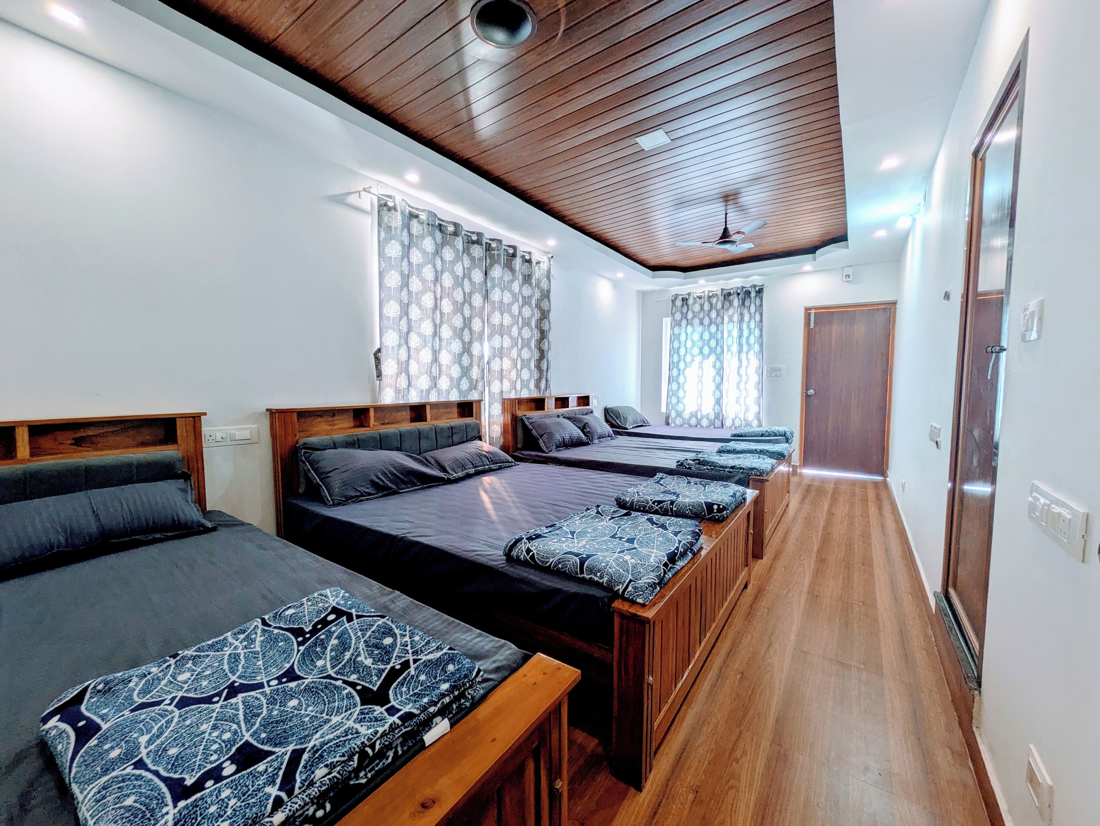 Dormitorio compartido económico | Sistema de insonorización y wifi gratis