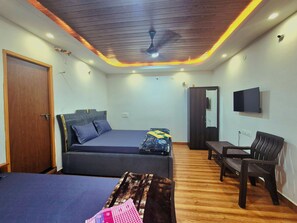 Family Room | Soundproofing, free WiFi - Gavi Homestay (Sringeri)