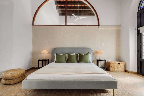 1 bedroom, iron/ironing board, travel cot, WiFi