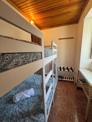 2 Schlafzimmer, Bügeleisen/Bügelbrett, Reisekinderbett, kostenloses WLAN