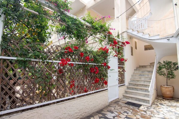 House - Cozy Apartment Next to Alimos Beach (Alimos)