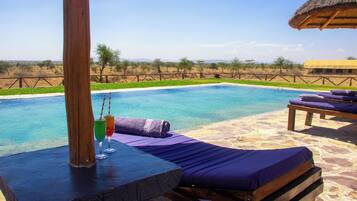 Kolam renang terbuka