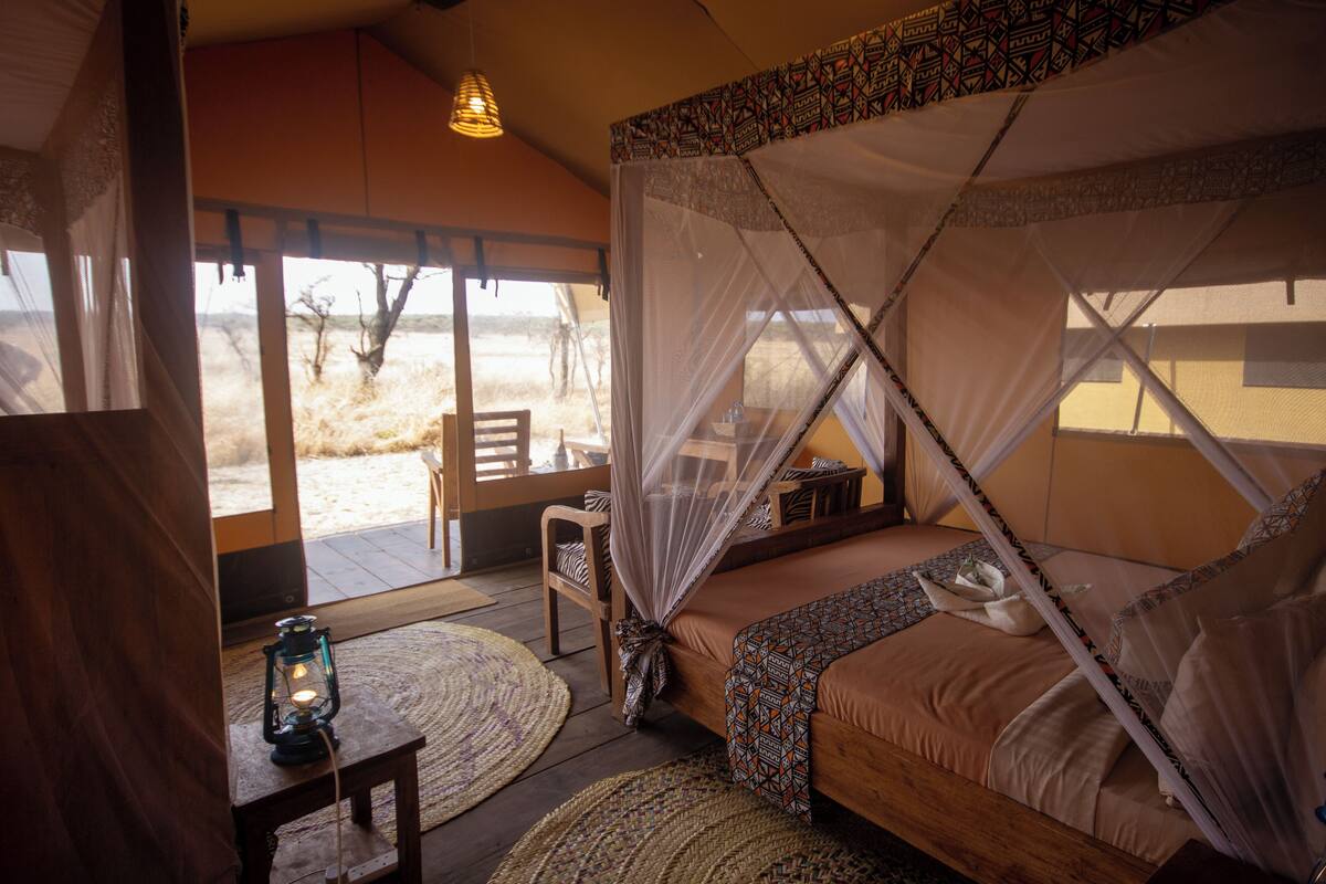 Deluxe Tent, Garden View | In-room safe