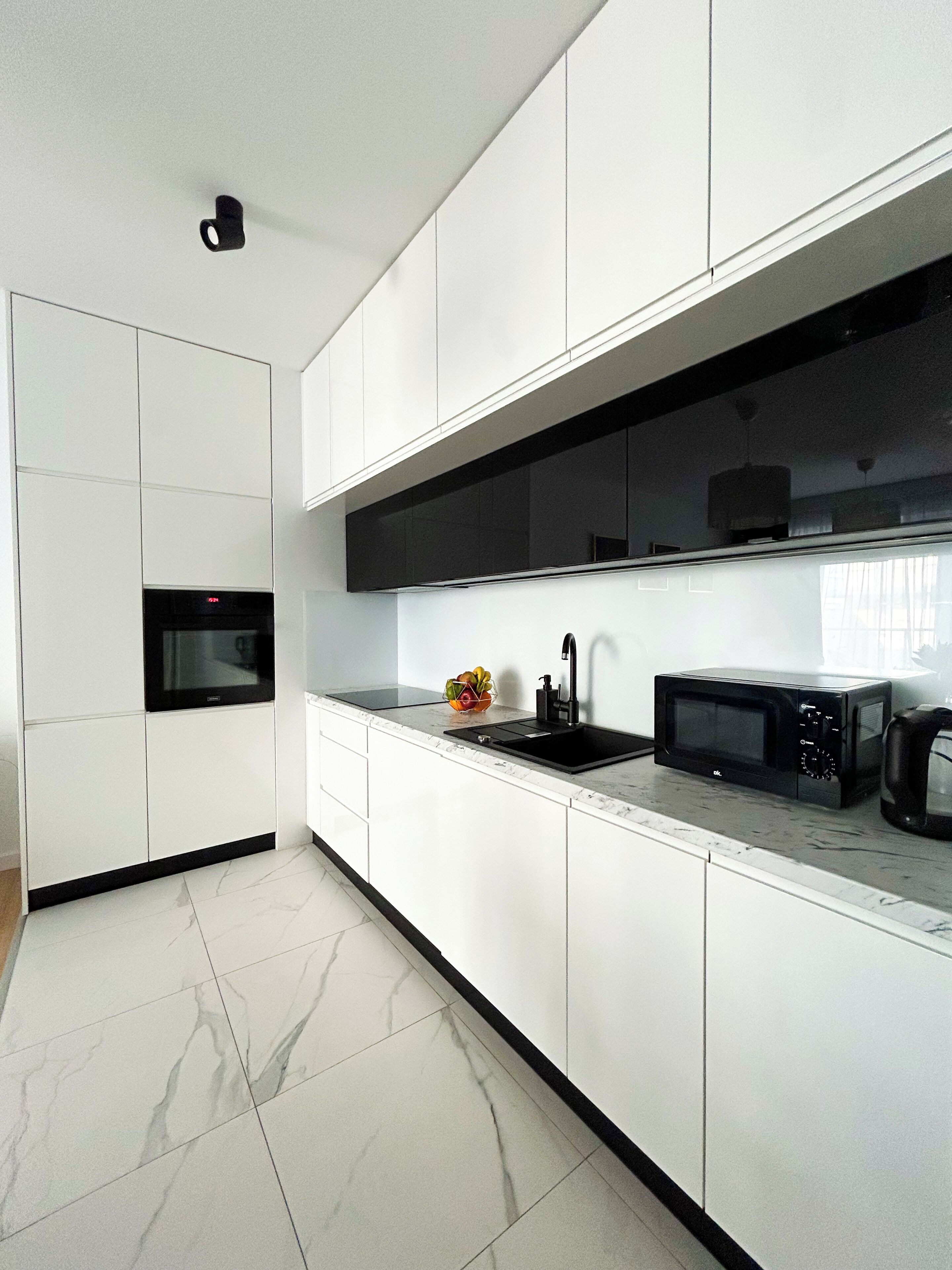 클래식   아파트, 마당 전망 | 전용 주방 | 냉장고, 전자레인지, 오븐, 쿡탑