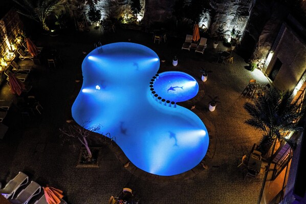 12 piscines extérieures