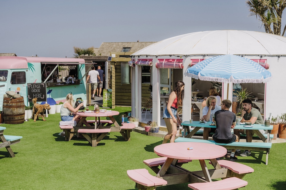 Three Mile Beach by null