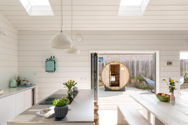 Hypo-allergenic bedding, individually decorated, individually furnished - Three Mile Beach (Hayle)