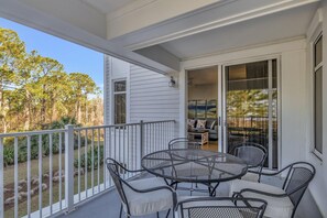 Property grounds - Bayfront Serenity: 2-Bedroom Haven, Sunset Views, Private Balcony at Sandestin Golf and Beach Resort! (Miramar Beach)
