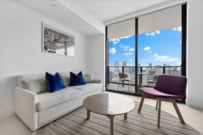 TV - Panoramic Views | Premier Downtown Escape (Miami)