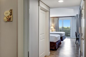 2 bedrooms, internet, bed sheets