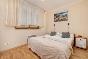 2 bedrooms, iron/ironing board, travel crib, WiFi