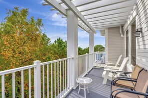 Property grounds - Bayview Serenity: 4th-Floor 2-Bedroom, 2-Bathroom and Amazing Wrap-Around Balcony at Sandestin Golf and Beach Resort! (Miramar Beach)