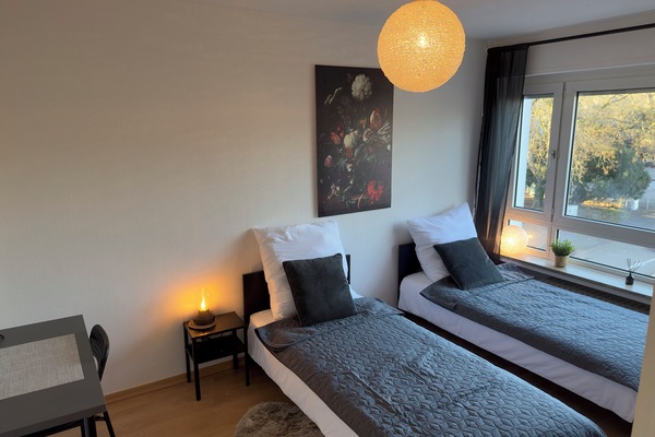 2 dormitoris, planxa i posts de planxar, wifi i roba de llit