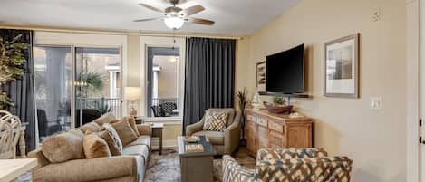 TV, fireplace