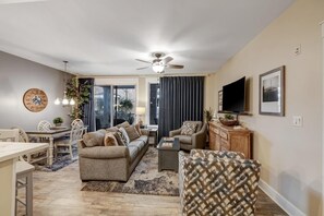 Télévision, cheminée