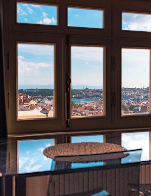 Interior - Homie Suites | Cihangir | Penthouse w Seaview #TU7 (Beyoglu)