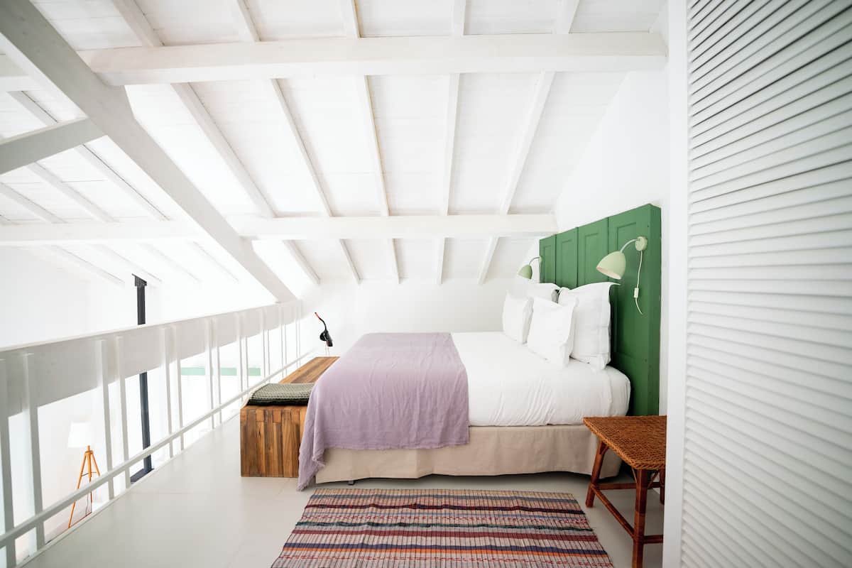 Superior Suite, Vineyard View | 1 bilik tidur, kalis bunyi, Wi-fi percuma
