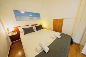 1 chambre, fer et planche à repasser, Wi-Fi, draps fournis