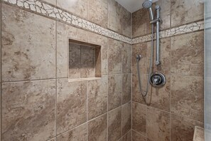 Shower, hair dryer, towels - COMPLETELY REMODELED-OCEAN VIEW-LARGE LANAI-WELL EQUIPPED-AC (Kihei)