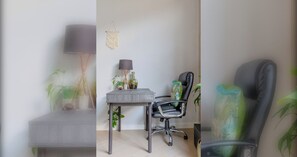 Interior - Stylish Studio in Hackney with Private Terrace (Greater London)
