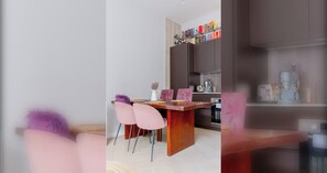 Dining - Stylish Studio in Hackney with Private Terrace (Greater London)