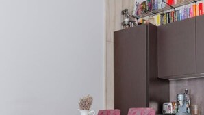 Unclassified image, 2 of 30, button - Stylish Studio in Hackney with Private Terrace (Greater London)