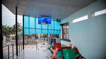 Bar à beira da piscina