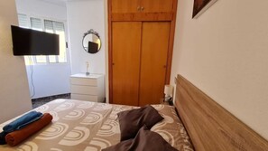 2 間睡房、熨斗/熨衫板、Wi-Fi、床單