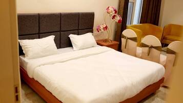 Deluxe Double Room | Free WiFi