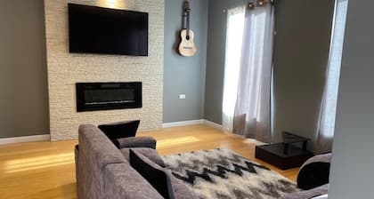 Puedes disfrutar de hermosos fiestas y lugares turisticos alrededor de canar.