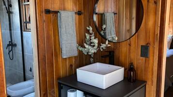 Classic Double or Twin Room, Mountain View | Living area