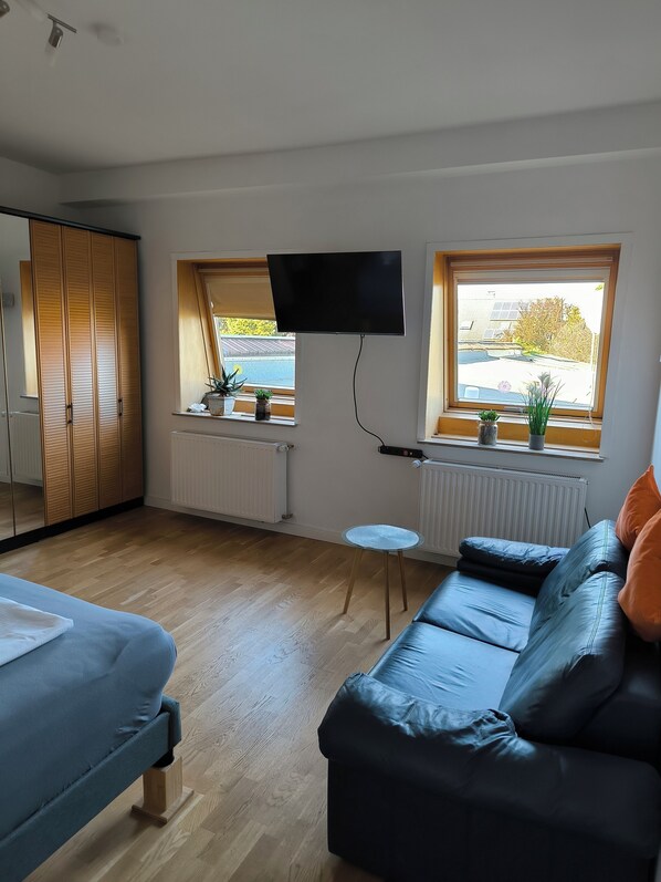 Classic Condo | 3 bedrooms, free WiFi